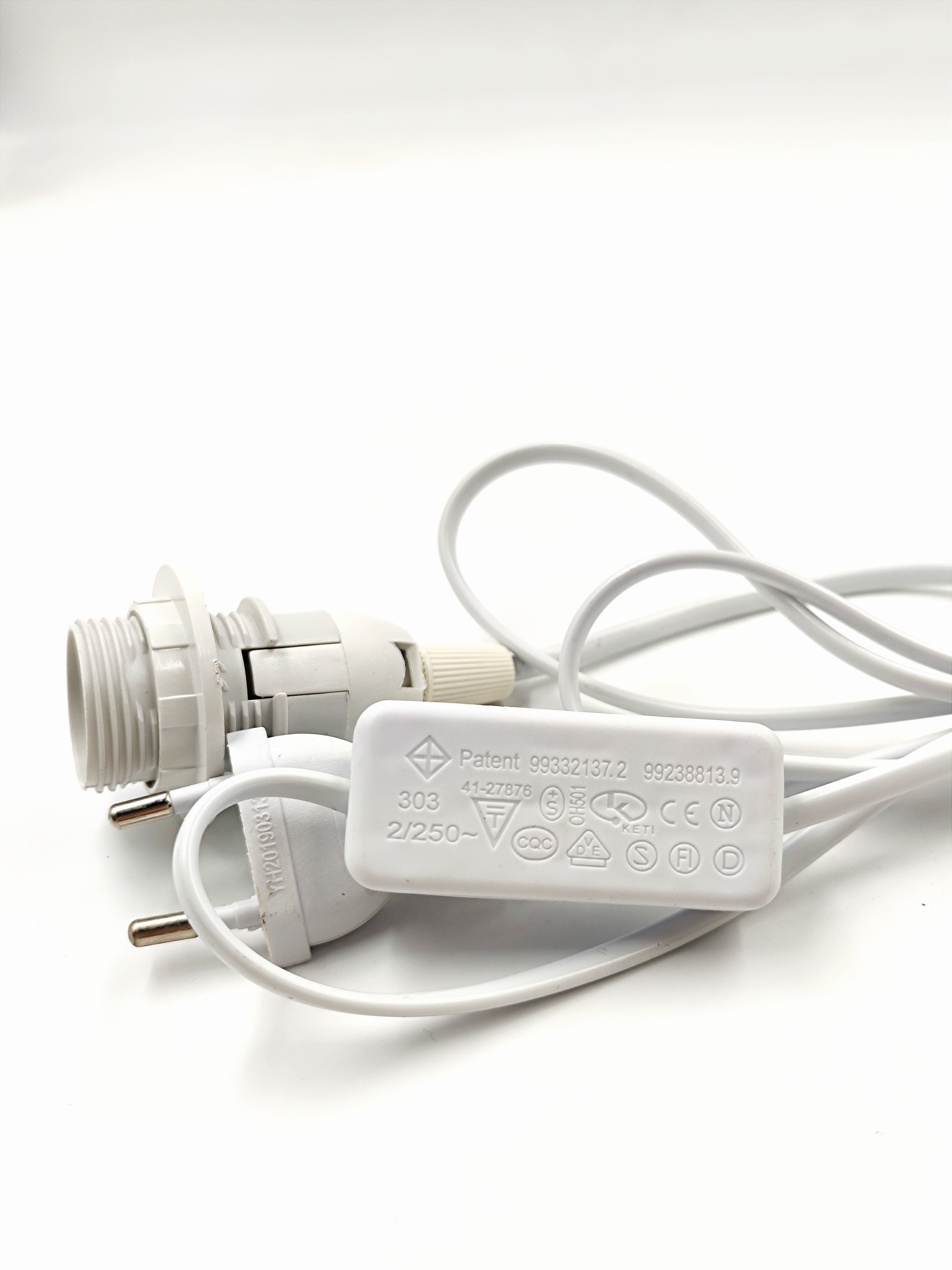 Porte-lampe Cordon E14 US Plug Ampoule Socket Suspension 303 Interrupteur Personnalisé ABS PVC Cuivre Interrupteur Style Lampe À Sel De L'himalaya
