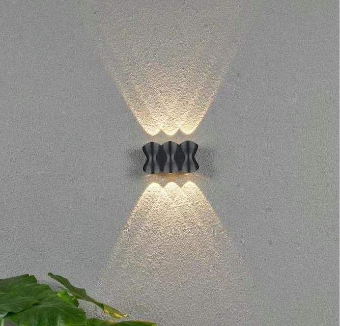 Applique murale intérieure extérieure à LED de haut en bas IP65 éclairage étanche