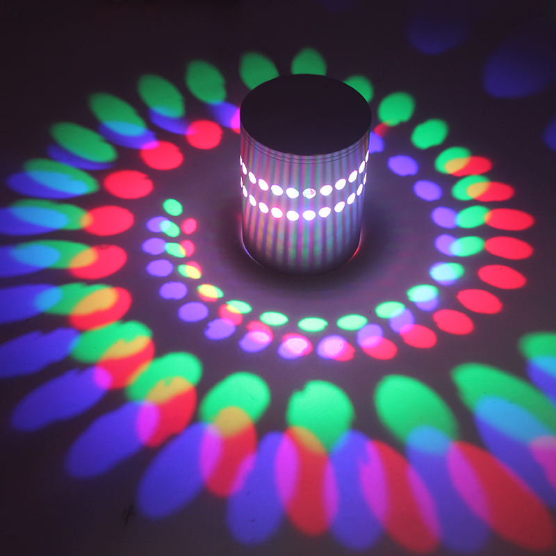 RVB Spirale Trou LED Applique Murale Effet De Lumière Avec Télécommande Coloré Wandlamp Pour Party Bar Lobby KTV Décoration de La Maison