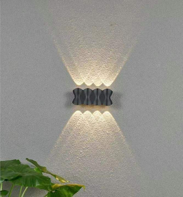 Applique murale intérieure extérieure à LED de haut en bas IP65 éclairage étanche