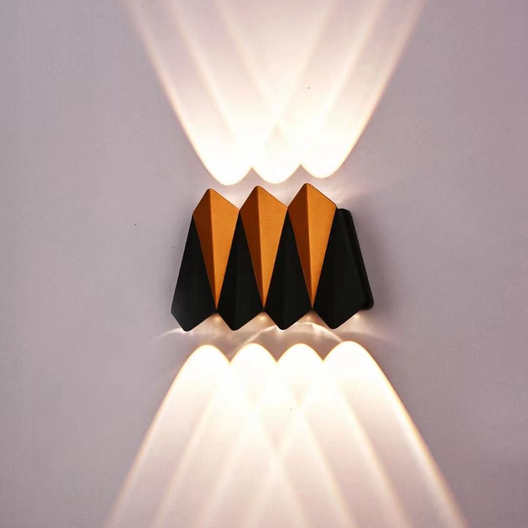 Haut et bas Tuya LED-Wandleuchte IP65 étanche en aluminium Wandlamp pour extérieur intérieur escaliers chevet salon porche lumière