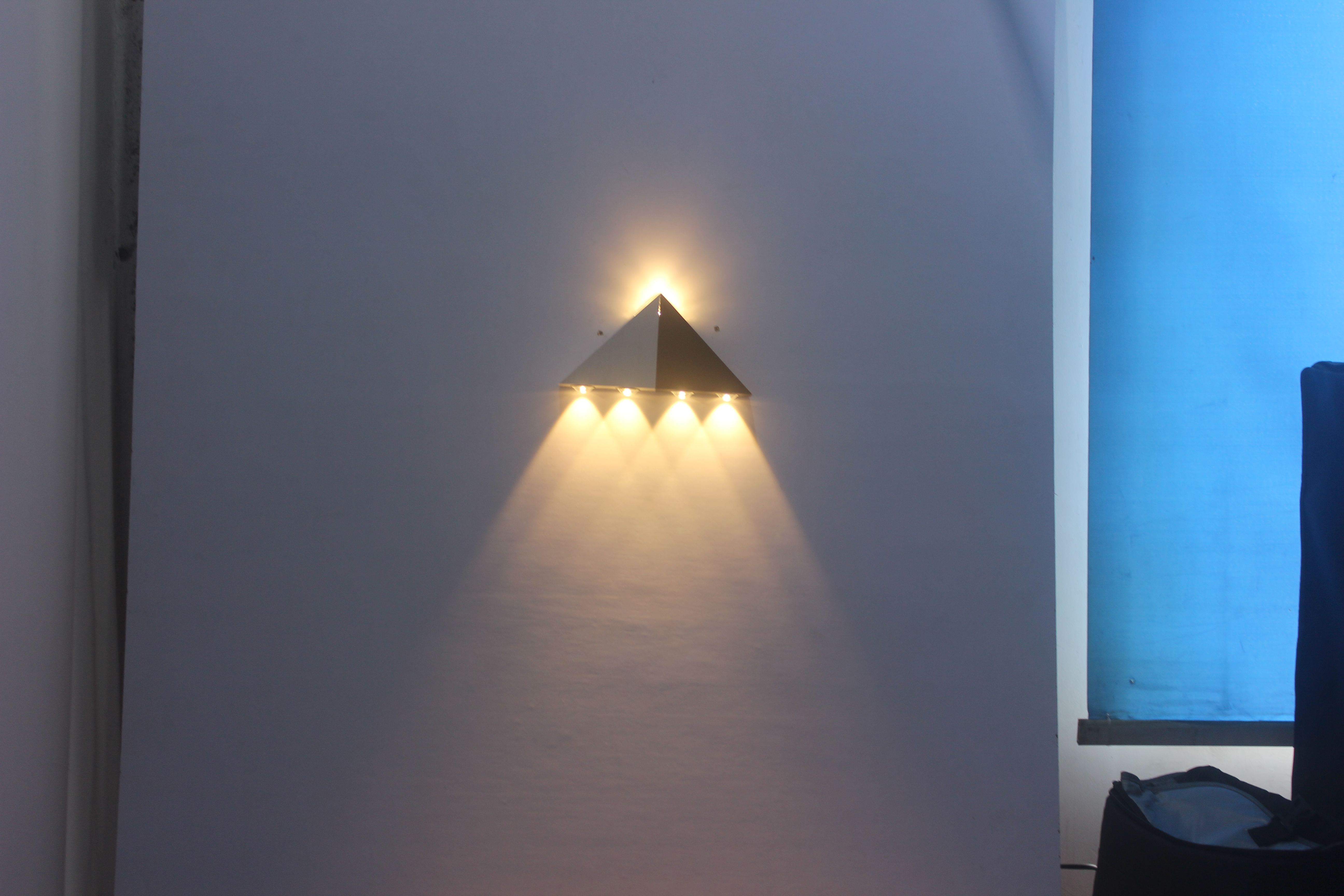 Applique murale triangulaire à led décorative et veilleuse d'intérieur avec prix d'usine