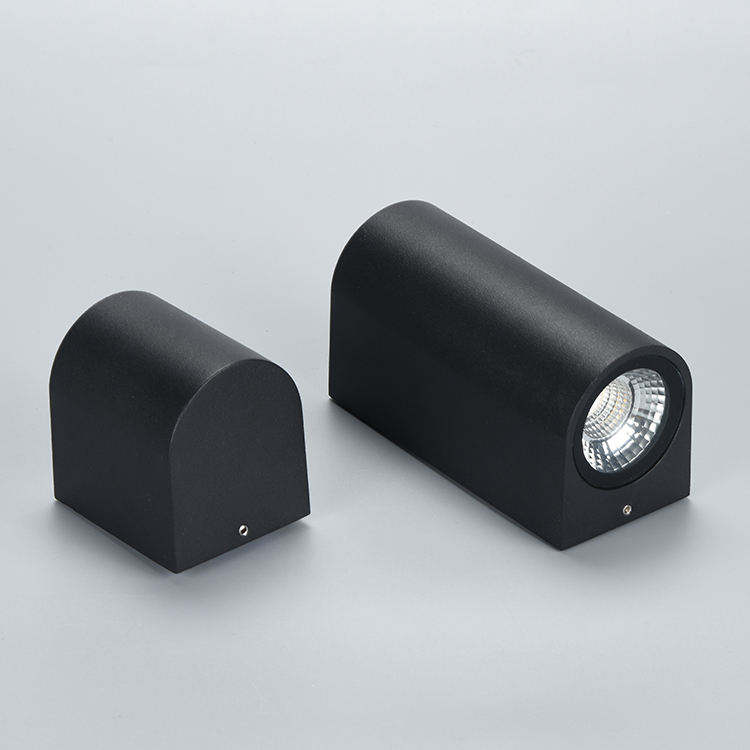 Imperméable à l'eau de montage vers le bas de l'applique extérieure de la lumière du jardin, grande LED murale extérieure