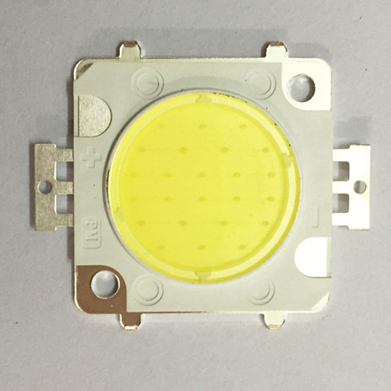 Usine de gros COB source de lumière 10-50W haute puissance indice d'affichage élevé mettre en évidence la lumière jaune lumière blanche perles de lampe COB