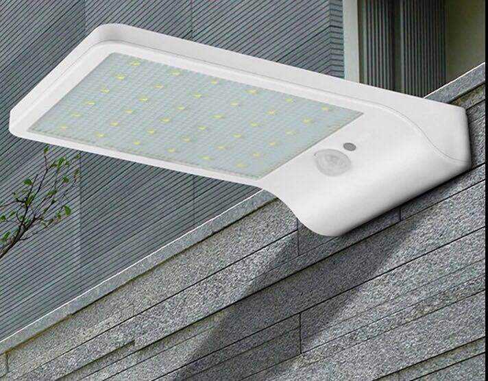 2023 Led cob lumière solaire IP65 sports de plein air capteur applique murale étanche jardin lumière projecteur de haute qualité et peu coûteux