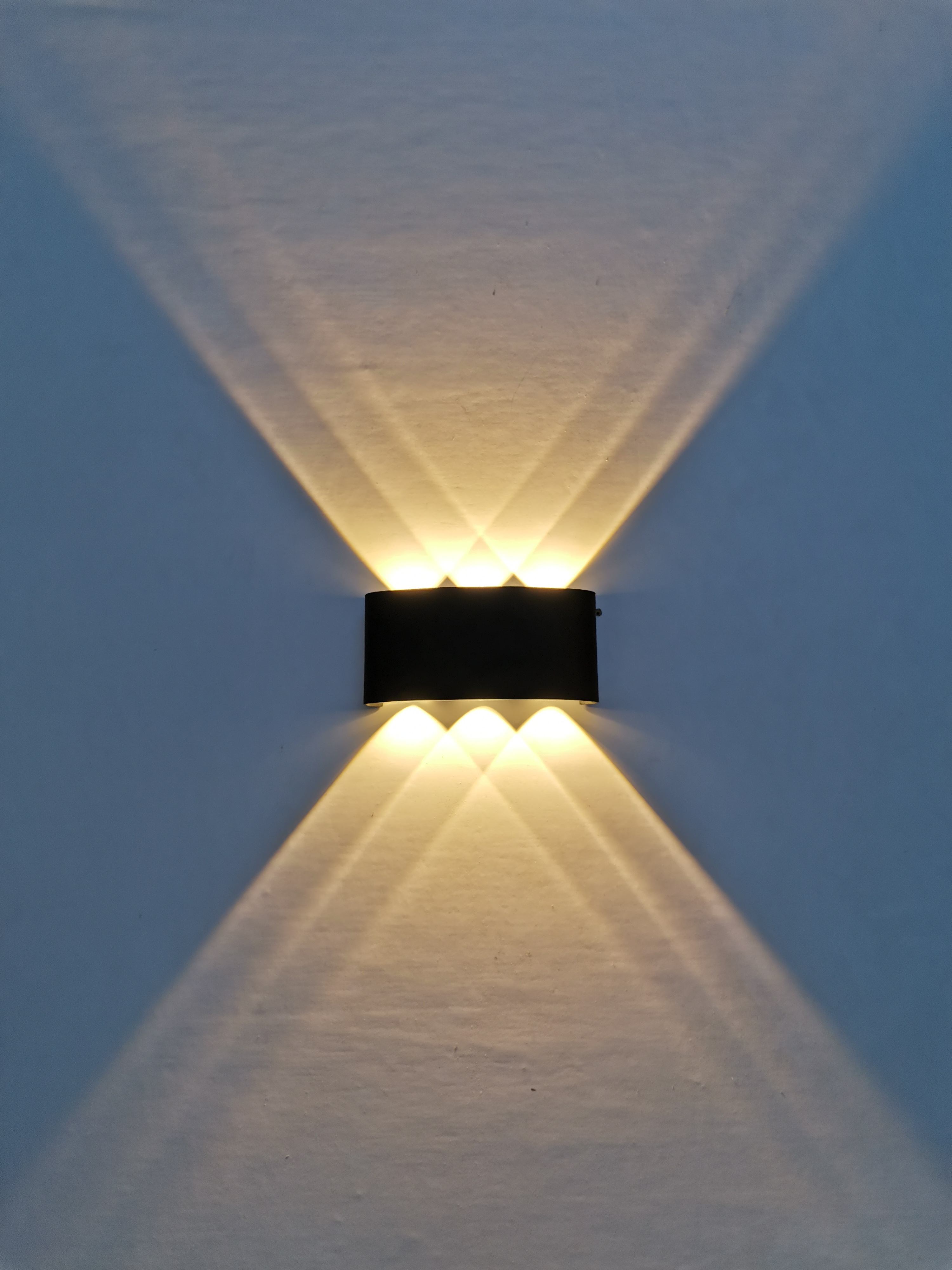 L'illumination décorative de jardin d'hôtel acceptent la lumière menée lumineuse extérieure adaptée aux besoins du client de projecteur imperméable