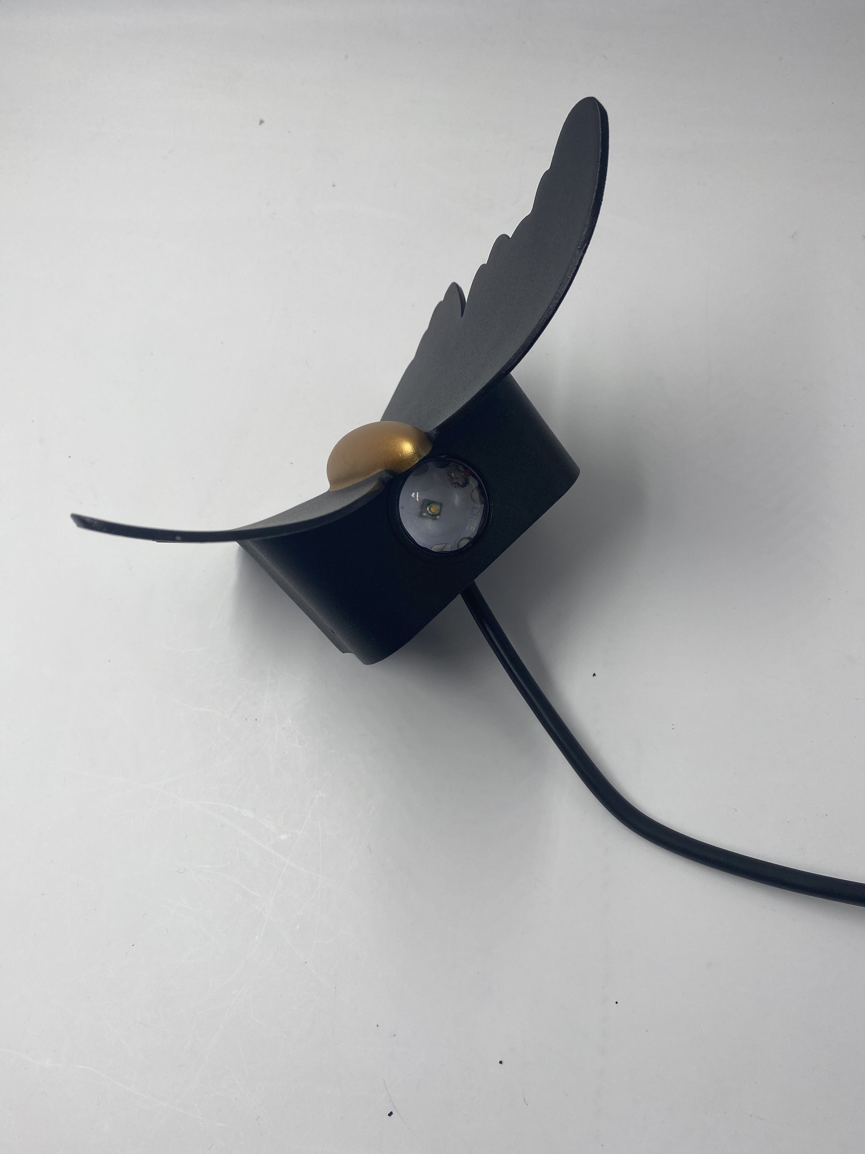 Lampe murale extérieure en forme de papillon vente chaude d'été IP65 applique murale étanche pour la lumière de support d'allée de décoration de jardin