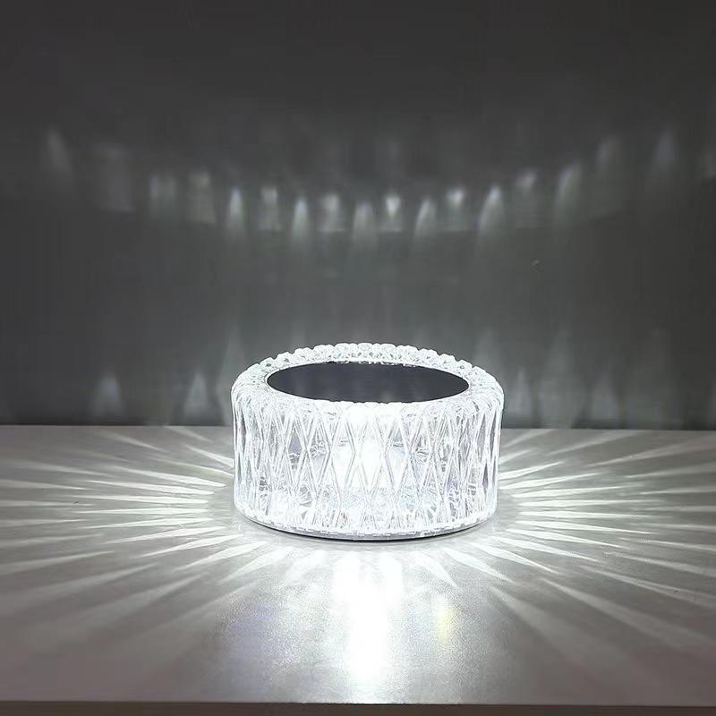 Lampe de table Lumière d'ambiance populaire Créativité transfrontalière Moderne Simple Rechargeable Lumière Romantique Veilleuse