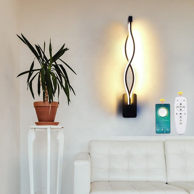 21W LED Wandspot Smart 2.4G Gradation en continu Trois couleurs Salles d'intérieur Applique murale en aluminium avec prix de gros