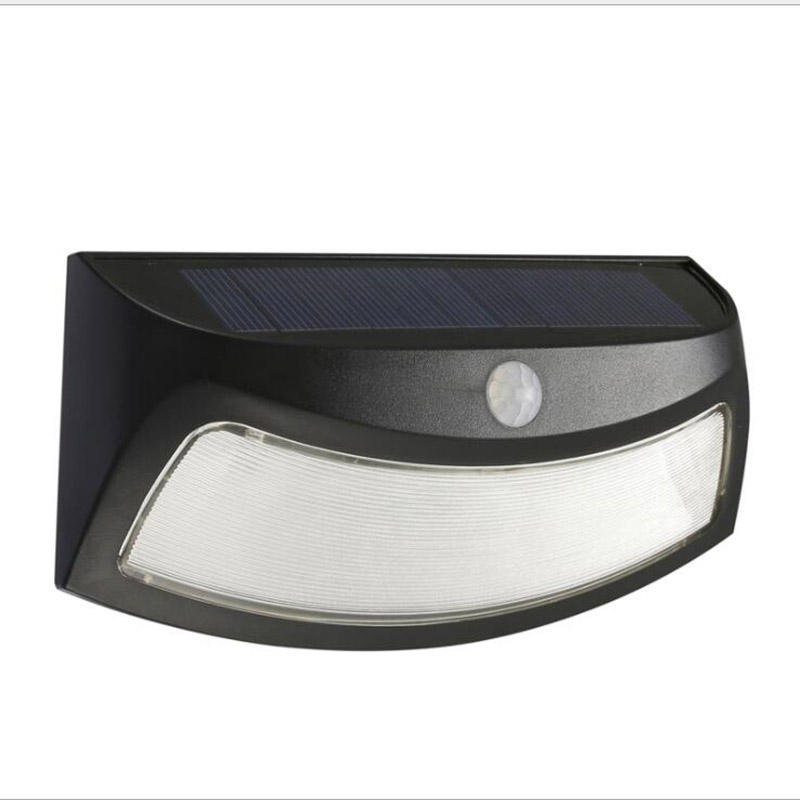 IP44 haute qualité nouveau sourire lumière solaire pour lumière de jardin lumière de sécurité de clôture d'énergie solaire avec capteur de mouvement