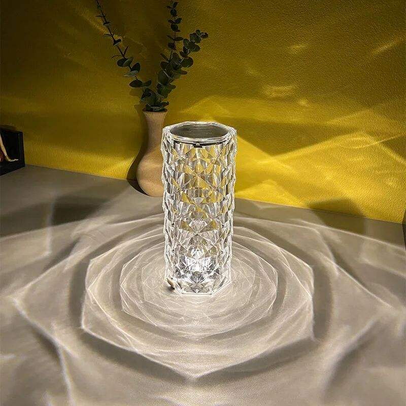 Amazon Luxe Acrylique Moderne Transparent Led Tactile Contrôle Cristal Lampe De Table De Chevet Lumière Rechargeable Romantique Dîner Lumière