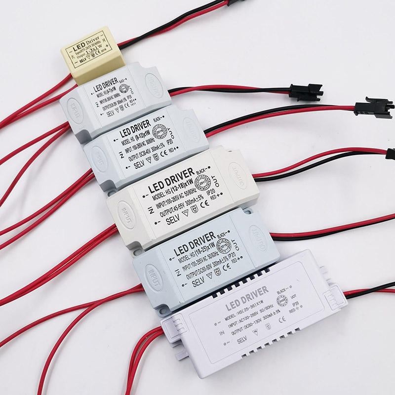 Triac Dimmable LED Driver 12V 24V DC Sortie 25W 30W 50W 60W 75W 80W 90W 100W 120W 150W 200W 300W 320W 360W 400W Remplacement du pilote LED étanche