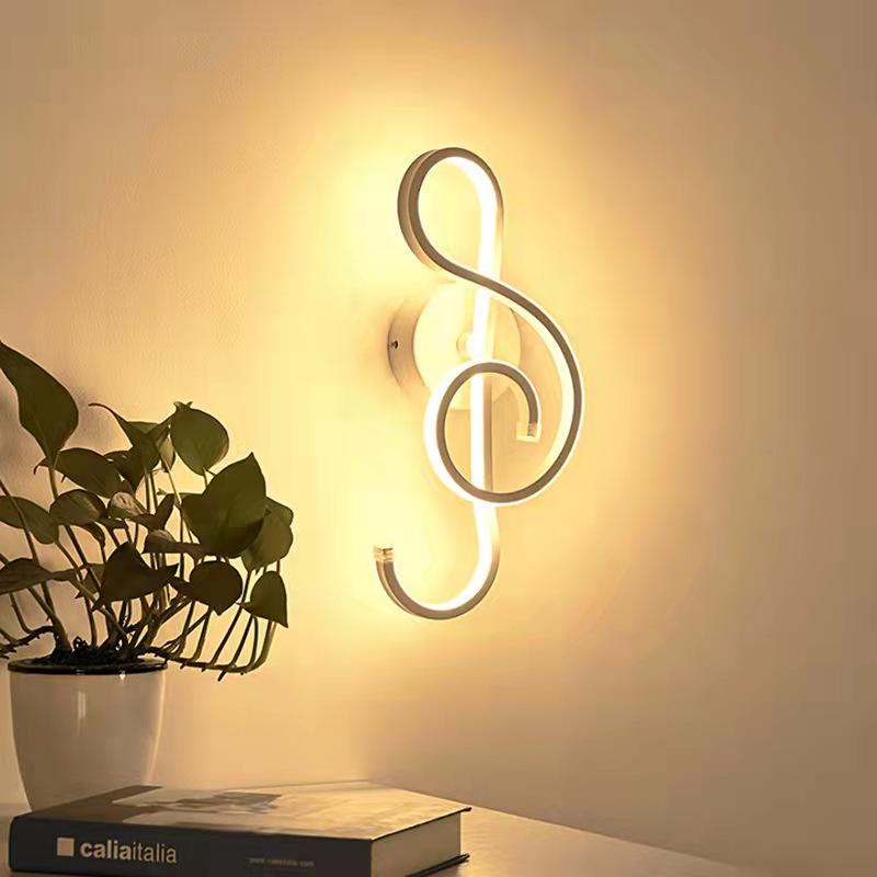 Intérieur Intérieur 22W Muziek LED Wandlamp Op en neer Aluminium Versieren Wandkandelaar Boerderij Wandlamp Slaapkamer Creatief