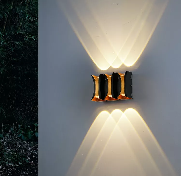 Nouveau étanche mur LED lampe extérieur intérieur balcon en aluminium porche jardin applique Villa applique murale Luminaire