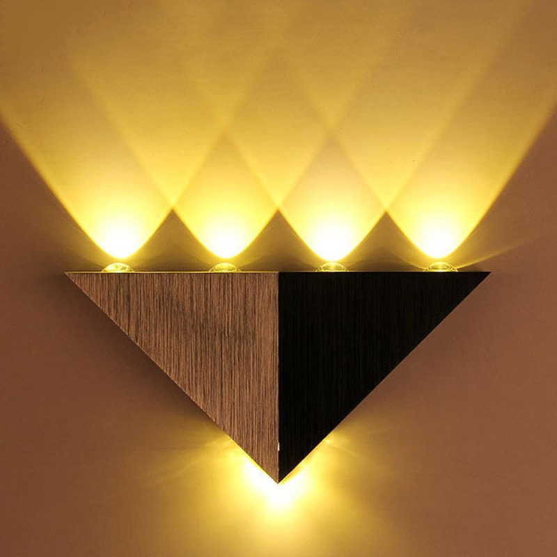5W Triangle haut et bas applique pour chambre escalier intérieur applique éclairage 220V éclairage haut et bas style européen Nouvel An