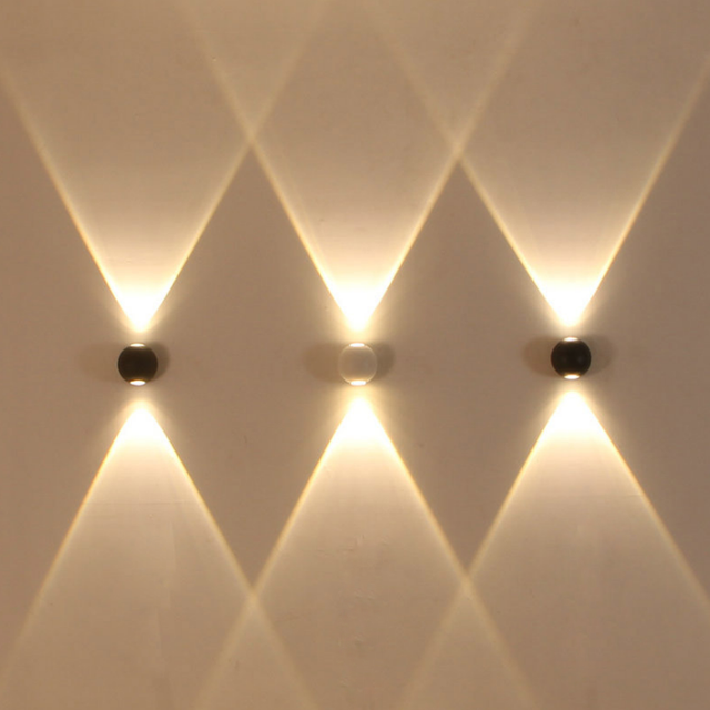 Applique murale LED étanche extérieure de haute qualité montée vers le bas avec performance