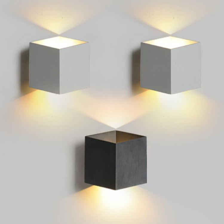2023 nouveau COB Led Wandlamp 6W 12W étanche extérieur éclairage de jardin haut et bas avec prix d'usine