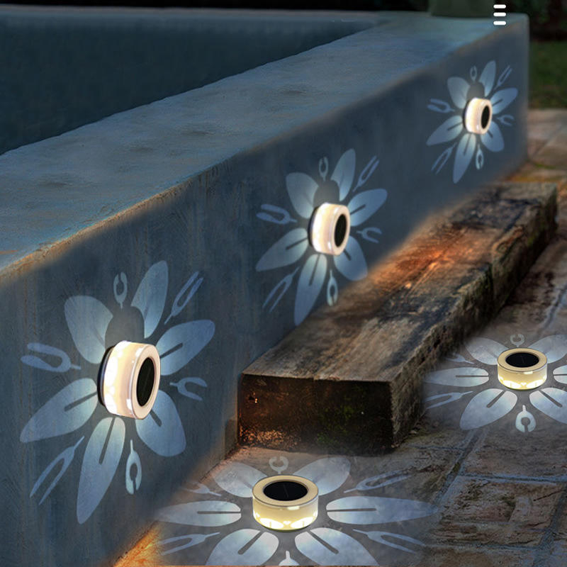 Lumières de jardin lumière LED solaire extérieure rvb couleur changeante lampe de pelouse de voie solaire pour décor de jardin éclairage de paysage