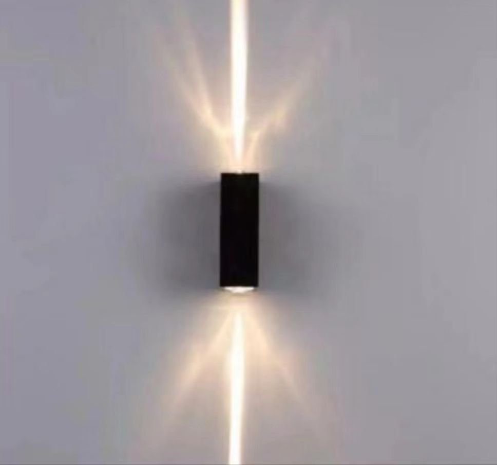 Led extérieur étanche moderne minimaliste créatif un faisceau de lumière sur le projecteur vers le bas astigmatisme applique jardin