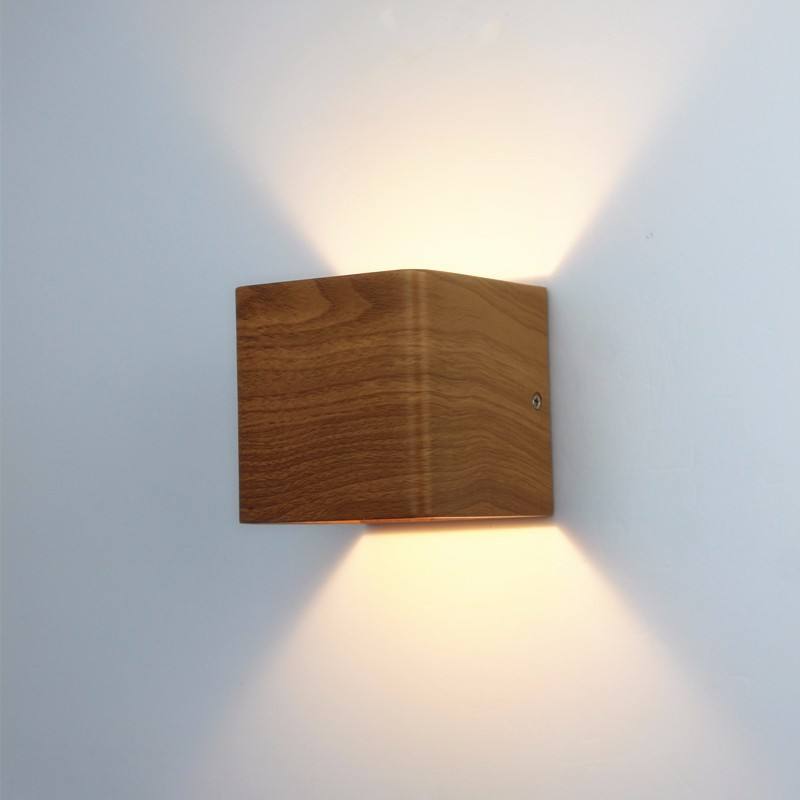 2.4G APP RGBW nouvelle couleur IP65 haut et bas 100*100*100mm extérieur étanche classique offre spéciale bois couleur réglage à 300 degrés