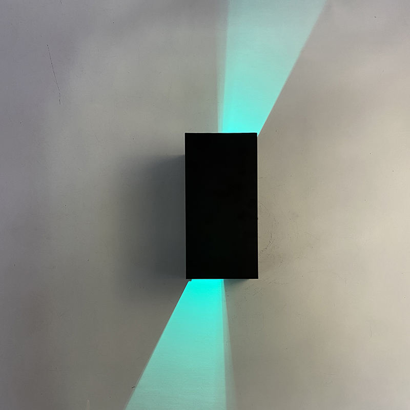 Nouveau rvb APP contrôle Smart light Cube étanche mur LED applique ip65 applique murale carré porche jardin haut et bas