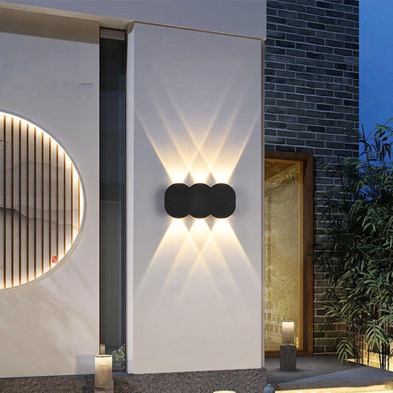 Nouvelle usine en gros IP65 en aluminium étanche extérieur haut et bas led applique murale pour la maison avec prix d'usine