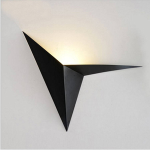 Créatif en fer forgé forme spéciale Triangle applique murale nordique minimaliste chambre chevet étude chambre d'hôtel miroir phare