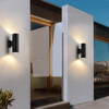 Vente en gros de qualité supérieure étanche hôtel moderne haut et bas applique murale Ip65 Cob Led appliques murales extérieures fixées au mur