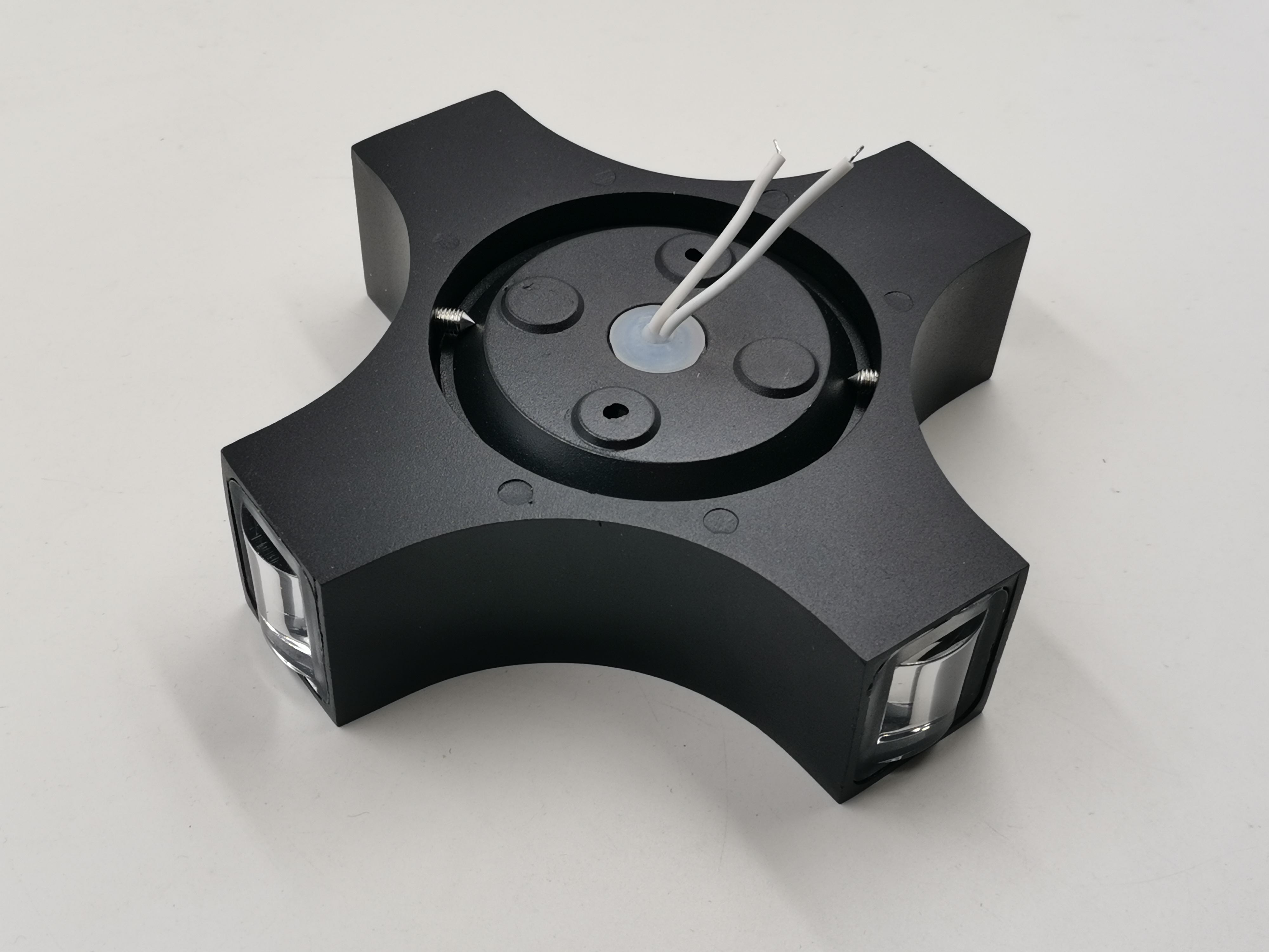 Nouvelle applique extérieure LED 12W Cross Star 4 éclairage latéral étanche IP65 pour la décoration de jardin