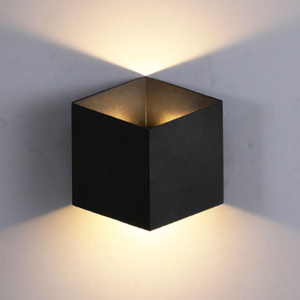 Moderne Led Lumière 120mm Cubique Étanche Applique Murale Et Veilleuse Extérieure Décorative pour La Maison Et Le Jardin Pas Cher Pricec