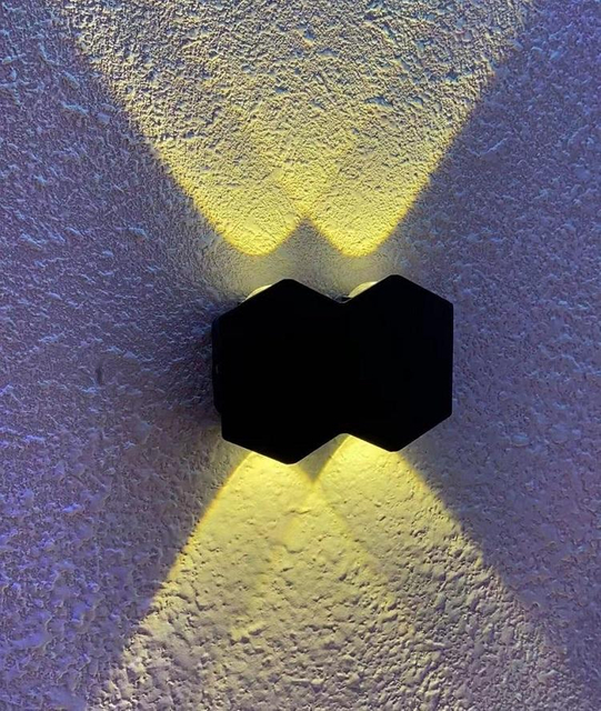 Lampe LED moderne quatre appliques murales étanches et lumière extérieure décorative