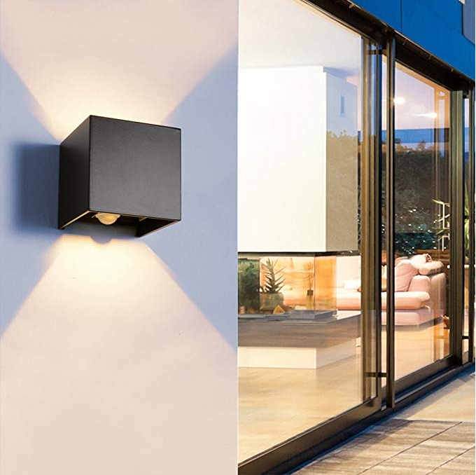 Nouveau capteur de mouvement cube LED applique murale 12W lumière chaude extérieure étanche réglable haut et bas en continu chambre Loft vogue