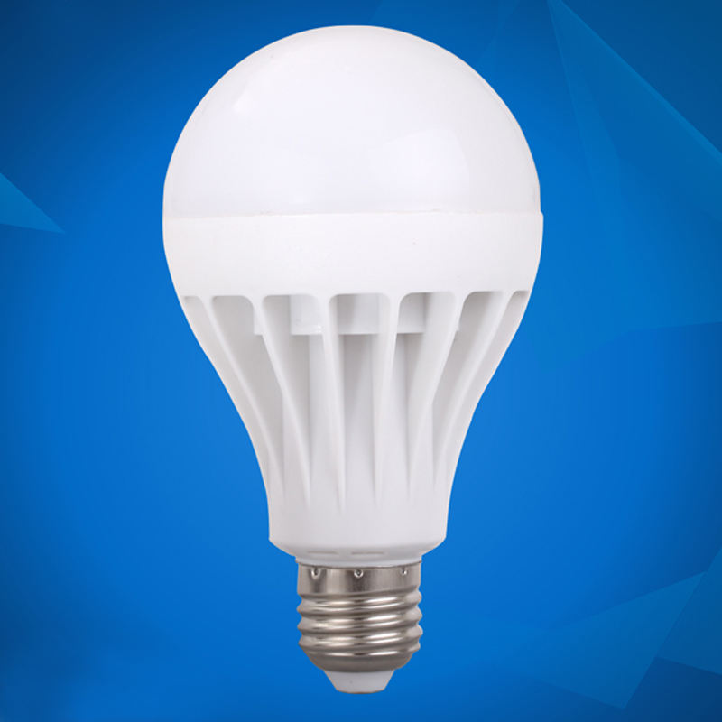 A70 15W ALUMINIUM MOULÉ SOUS PRESSION E27 BASE LED AMPOULE PC couverture LED usine 5W 6W 8W 9W 12W HAGOOD LIGHTING COMPANY