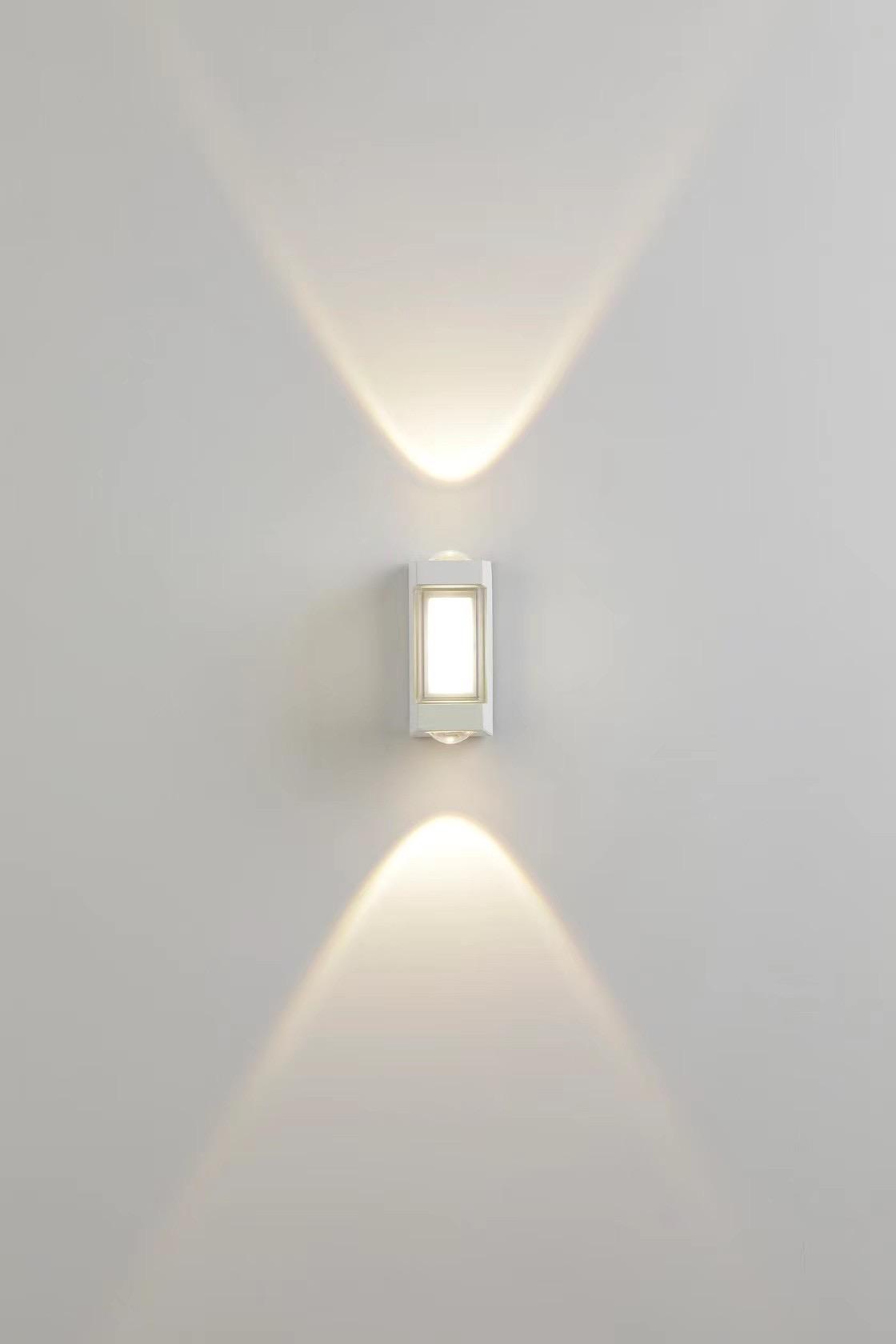 Applique murale LED étanche lumières de jardin décoratives en aluminium haut et bas applique murale extérieure LED applique murale montée
