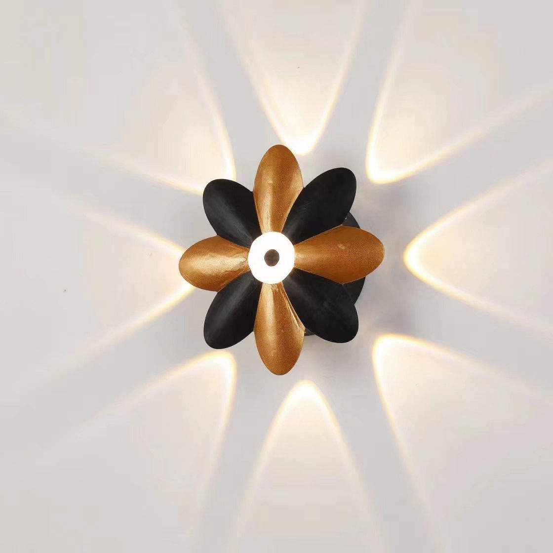Applique murale extérieure étanche cour Lotus Style couloir extérieur balcon cour escaliers multi-tête projecteur applique murale