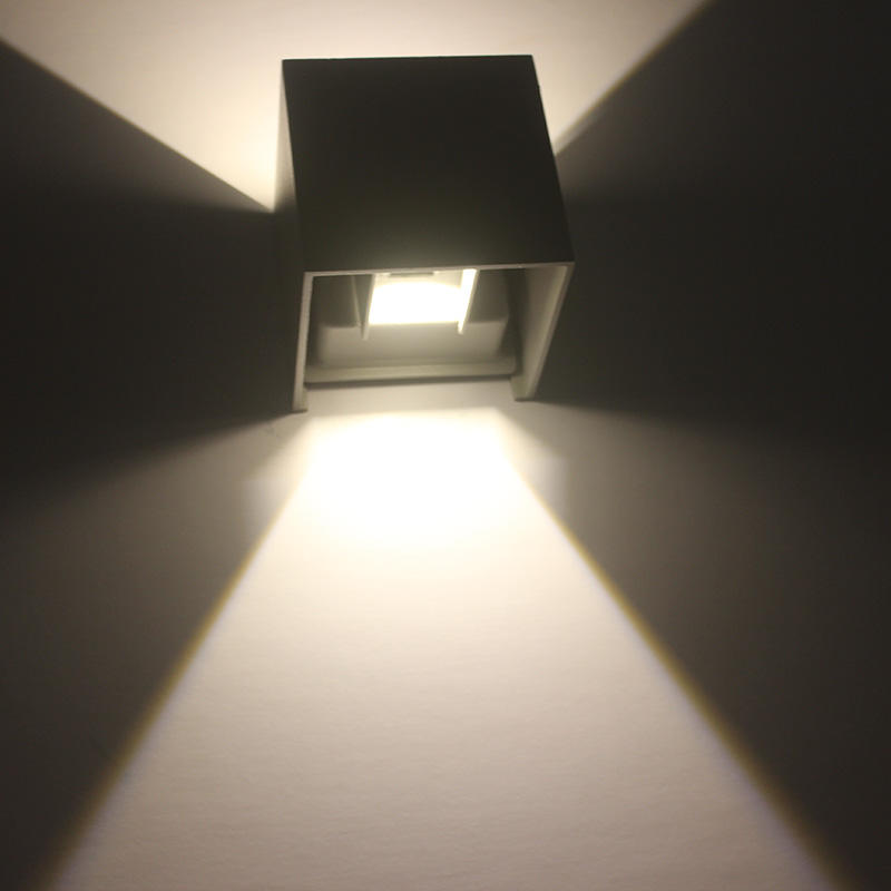 Style industriel AC85-265V Étanche IP65 Faisceau Réglable En Aluminium Extérieur LED Cube Étanche Applique Murale