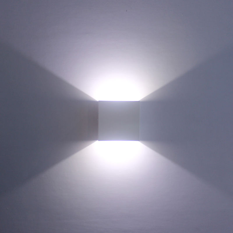 Applique murale LED 6W version mise à niveau moderne IP20 applique murale LED intérieur 220V lumières blanches chaudes lumière décorative lampe de nuit pour Bedro
