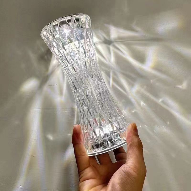 Lampe De Table En Acrylique Lampes De Table En Acrylique Lampe De Table En Acrylique Clair La Lampe De Table En Cristal Fournit Une Atmosphère Créative Petite Lampe De Nuit Décorative Lampe De Table Rechargeable