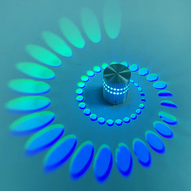 Applique murale de plafond poreux rgb LED montée au plafond avec télécommande pour la cour intérieure d'applique de lumière de barre de restaurant, nouvelles