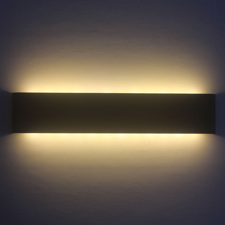Nouveau moderne LED lampe en aluminium lampe de chevet applique chambre salle de bain miroir lumière longue onde noir et blanc Shell