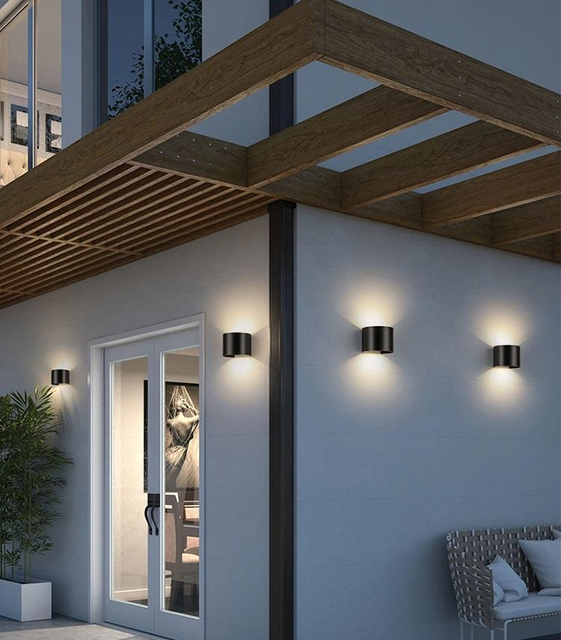 Applique murale étanche semi-circulaire moderne à lumière LED décorative et éclairage extérieur éclairage mural haut et bas