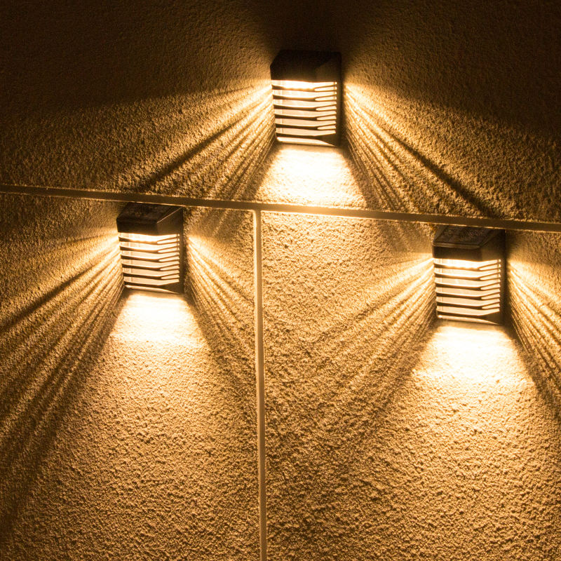 Usine extérieure étanche applique murale LED solaire applique murale capteur de mouvement lumières de jardin pour l'éclairage extérieur de la cour