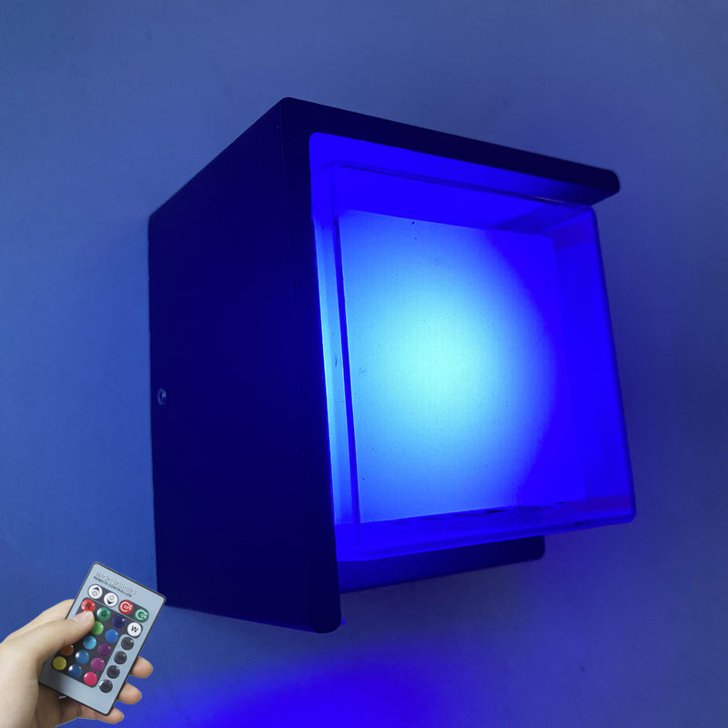 Mur led extérieur IP65 Tuya graffiti smart APP contrôle coloré gradation étanche applique murale extérieure lumière moderne extérieure
