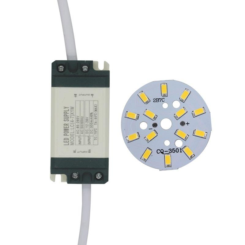 Puce de diode électroluminescente 7W SMD5730 + coque en plastique alimentation du pilote LED pour plafonnier LED