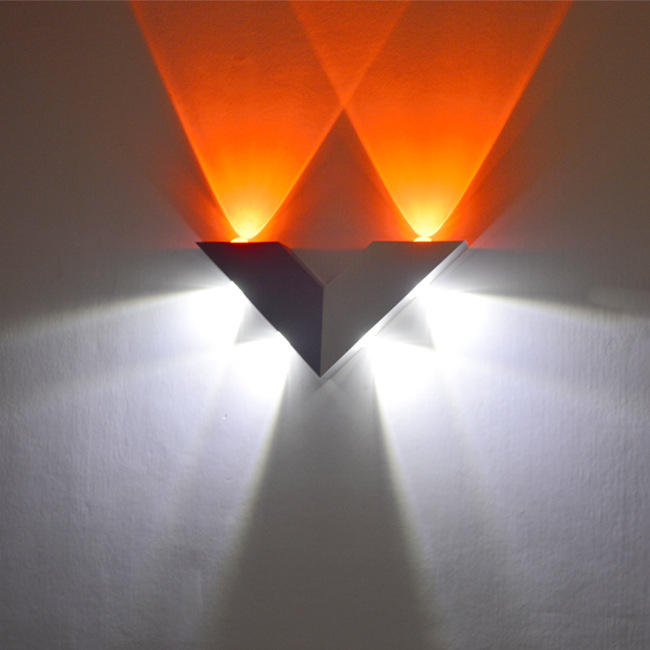 6W moderne Triangle maison applique murale Simple V forme aluminium pour la décoration d'éclairage à la maison